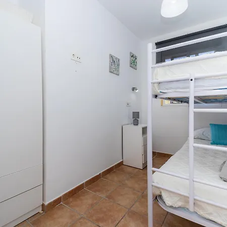 Mar Y Ola Apartment *
